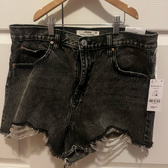 Women’s Ardene classic high rise denim shorts - Picture 1 of 3